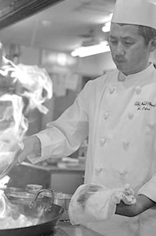 画像:上海料理「大観苑」　料理長　大野　健一